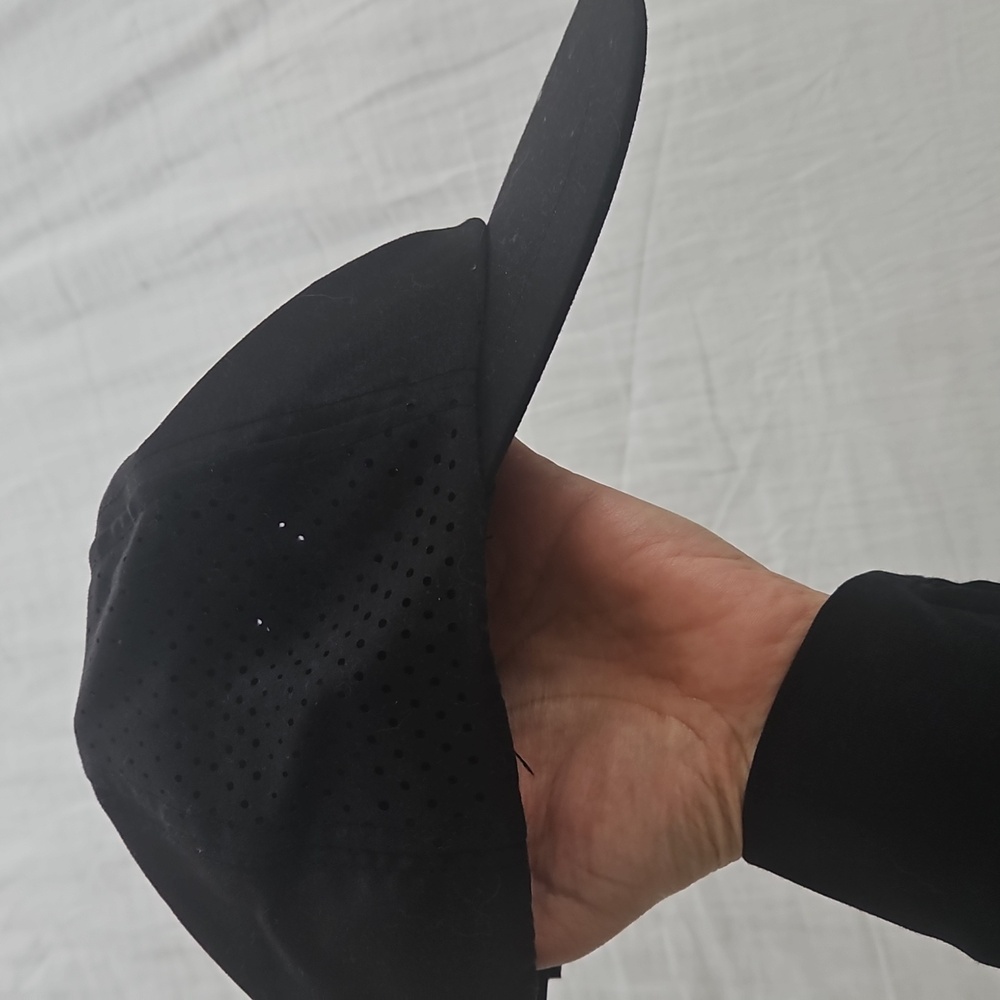 Layer 8 Running Cap - Picture 2 of 6